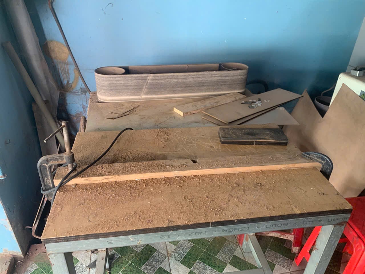 Wood sanding machine.jpg